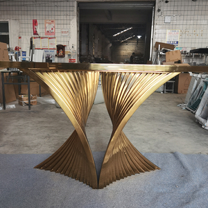 Table <span class=keywords><strong>console</strong></span> avec plateau en marbre et base irrégulière en acier inoxydable, pieds de table d'entrée en acier inoxydable doré - Product Image 5
