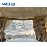 Maison extérieure insonorisée en forme de dôme écologique igloo tente géodésique 8 diamètre avec salle de bain et cuisine hiver pour le glamping de luxe