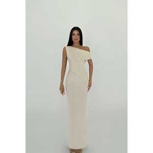 Robe de soirée crème avec fente et design plissé - Product Image 3