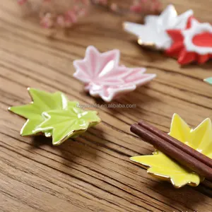 Culturel et créatif ZAKKA épicerie japonaise feuille d'érable colorée plaqué or céramique décoration de la maison porte-baguettes