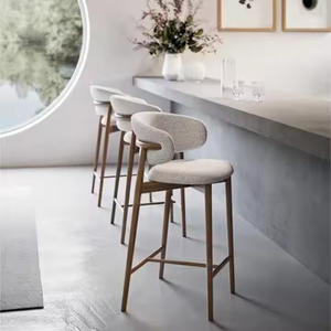 Sgabello da Bar Moderno in Legno Massello JP con Poggiapiedi in Tessuto, Ideale per Casa, Sala da Pranzo, Parco, Palestra, Bagno, Scuola e Centri Commerciali - Product Image 1