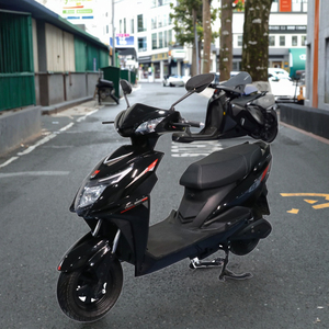 Motocicleta Vintage Changju Ares 72v para Adultos, para Desplazamientos y Entregas, para Hombres/Mujeres, 40-60km/h, Gran Autonomía, la Ansiedad se Convierte en una Experiencia Positiva - Product Image 3