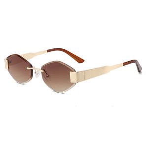 Lunettes de soleil ovales à monture intégrale UV400 - Protection UV pour les activités de plein air et les cadeaux - Arrivée avant le Nouvel An chinois - Product Image 2