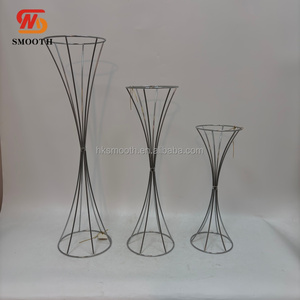 SMOOTH Decoración para el Hogar, Soporte Alto Plateado para Flores, Floreros de Hierro y Metal, Centros de Mesa para Decoración de Mesas de Boda - Product Image 4