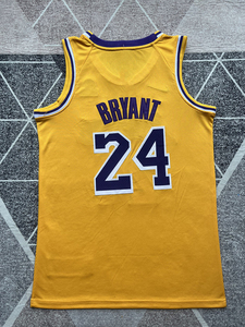 <span class=keywords><strong>Maillot</strong></span> de <span class=keywords><strong>basket</strong></span>-ball pour hommes, brodé et cousu, jaune et violet, vente en gros et ventes chaudes 2025 # <span class=keywords><strong>Maillot</strong></span> de <span class=keywords><strong>basket</strong></span>-ball de <span class=keywords><strong>Bryant</strong></span> Los Angeles n° 24 - Product Image 5