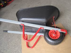 Carretilla de Plástico y Metal con Rueda de PU, Capacidad de Agua de 120L, Carga de 200kg, Fácil Montaje, Modelo WB8414 - Product Image 3