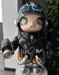 MOLLY MEGA SPACE 400%1000% Trevor Andrew 2.0 Muñeca de Moda Adorable, Adornos Decorativos, Regalo Sorpresa - Product Image 3