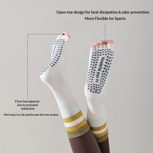 <span class=keywords><strong>Calze</strong></span> Yoga <span class=keywords><strong>Donna</strong></span> Antiscivolo a 5 Dita <span class=keywords><strong>Aperte</strong></span> in Cotone a Metà Polpaccio per Pilates e Fitness Principianti - Product Image 2
