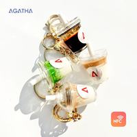 Llavero NFC con forma de mini taza de café personalizada, con etiqueta inteligente de sublimación, diseño Iced Americano Latte Matcha Mocha, venta al por mayor