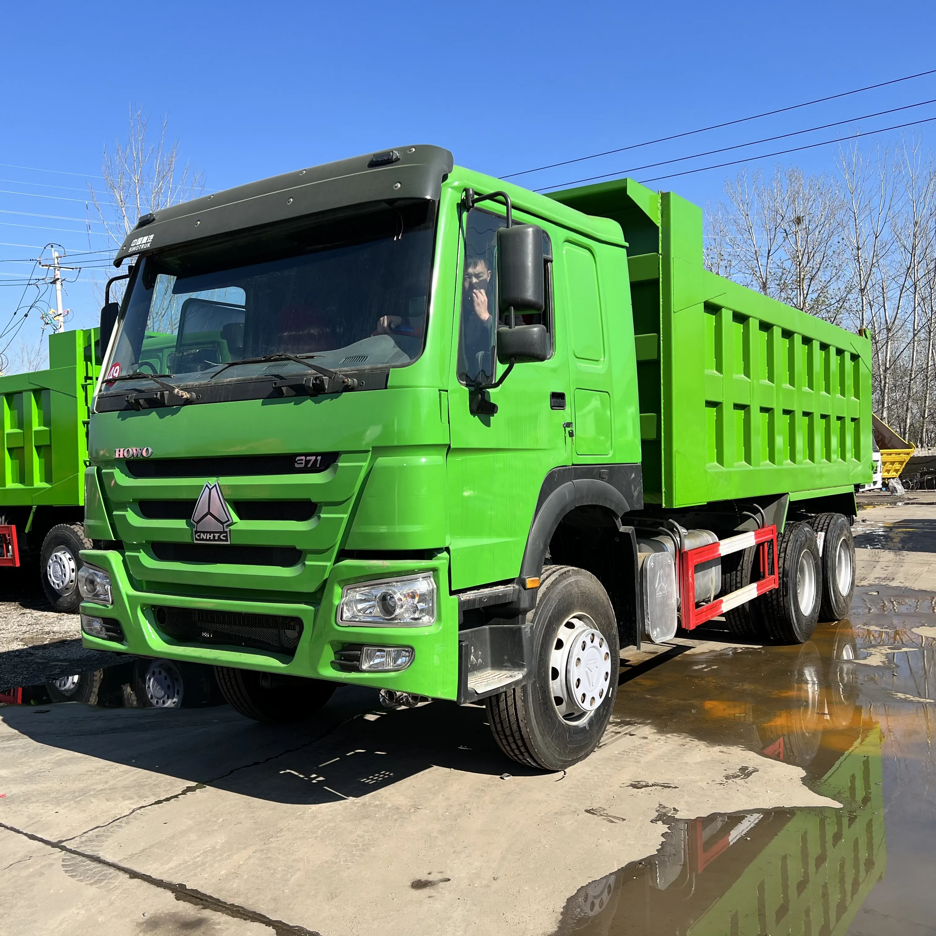 Camion howo occasione 6x4 10 ruote 371 dumper in vendita