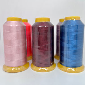 L'usine de chine fournit directement du <span class=keywords><strong>fil</strong></span> lié en polyester à haute ténacité avec une meilleure résistance à la rupture - Product Image 2