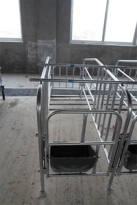 Hot Bán Mạ Kẽm Mang Thai Thùng Điều Kiện Mới Lợn Trang Trại Thiết Bị Giá Bán Buôn Cho Lợn Mang Thai Bút Và Lồng - Product Image 6