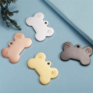 Collier pour <span class=keywords><strong>chien</strong></span> en acier inoxydable Yiwu Aceon, nouveau design, taille personnalisée, deux empreintes de pattes gravées, jamais décoloré, anti-perte, plaque d'identification pour <span class=keywords><strong>chien</strong></span> - Product Image 4