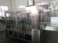 Ligne de production de jus à remplissage à chaud de grande capacité avec pasteurisation et rinçage des bouteilles