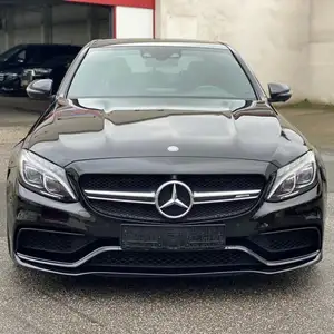 Vendite usate Mercedes-Benz C63 AMG in vendita al prezzo d'asta guida a sinistra e guida a destra disponibili