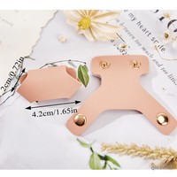 En stock : Étui décoratif pour stéthoscope d'infirmière, porte-badge nominatif en cuir, étiquette d'identification pour stéthoscope, cadeau d'hôpital Cw-189