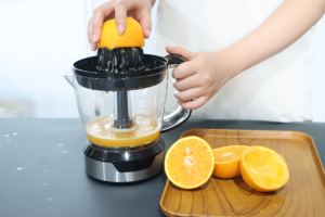 Presse-agrumes léger 25 40W à double sens de rotation, 2 cônes, capacité de 1L, matériau PP AS, cordon d'alimentation de 1m, pièces détachables - Product Image 3