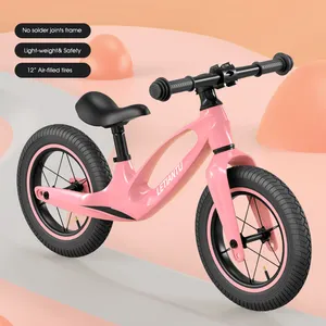 2024 nuovi giocattoli regalo per ragazzi fantastici per bambini bici con struttura rinforzata che corrono bici per bambini che camminano equilibrio bici