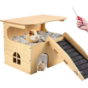 Casa de madera para hámster de dos pisos con rampa y cama para uso en interiores y exteriores, hábitat duradero para animales pequeños - Product Image 5