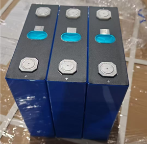 Célula de Bateria Prismática Grau EV E 3.2V 230Ah para Sistemas de Armazenamento de Energia Solar 12V 24V 48V 72V, Off-Grid, RV, Barco, Carrinho de Golfe 10000 - Product Image 1