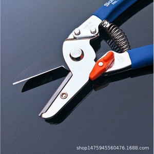 กรรไกรตัดแต่งกิ่งโซโบเทน 1257 สแตนเลสสตีล หัวตรง ดีไซน์แบบผีเสื้อ สำหรับกิ่งหนา ตัดแต่งผลไม้และดอกไม้ - Product Image 3