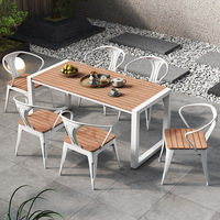 Ensemble de table et chaises de salle à manger classique et moderne à 2 places, avec pieds en métal et plateau en bois d'orme, finition de luxe par peinture poudrée