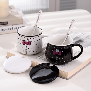 Tazza Creativa con Manico Hello Kitty, Coperchio e Cucchiaio, Resistente alle Alte Temperature e Adatta al Microonde, per Donne - Product Image 3