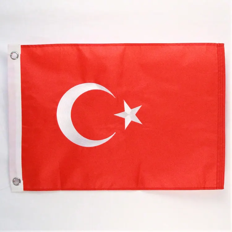 फैक्टरी प्रत्यक्ष सिलना धारियों 3x5 फुट 210D नायलॉन तुर्की झंडा