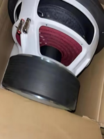 Subwoofer 15 pouces 2000W RMS 3 pouces VC 284 Oz Logo personnalisable Portable Facile à installer Convient pour une utilisation derrière les sièges arrière de la voiture.