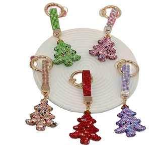 พวงกุญแจรูปต้นคริสต์มาสประดับเพชรหลากสีพวงกุญแจรถประกายคริสตัลสำหรับวันหยุดพักผ่อน - Product Image 1