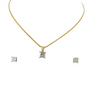 Ensemble collier pendentif en moissanite taille princesse vintage avec boucles d'oreilles assorties sur chaîne à maillons en or 18 carats, bijoux cadeau de mariage pour femme - Product Image 3