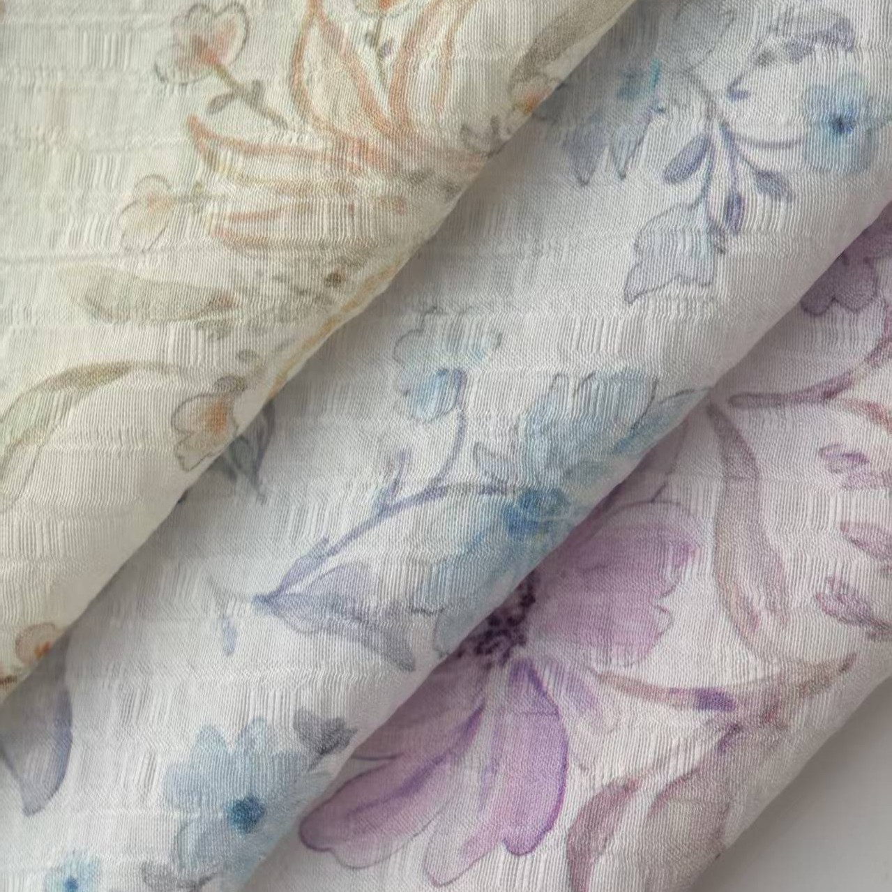 Eco-Friendly Woven Poplin Fabric Blend of Rayon and Nylon for Women's Dresses and Shirts Customization Available
