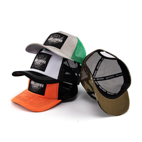 Produttore OEM ODM di Cappelli Trucker a 5 Pannelli Personalizzati per Uomo, in Camoscio con Visiera Curva e Logo Ricamato