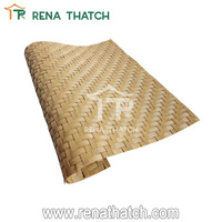 Decoración de techo con clasificación de fuego Alfombra de tejido de ratán artificial Hoja de paja Hoja de correas de ratán de plástico sintético