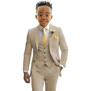 Completo Elegante da Ragazzo Verde Menta Personalizzato a 3 Pezzi: Blazer + Gilet e Pantaloni - Outfit da Cerimonia per Matrimoni, Banchetti e Feste di Compleanno - Product Image 5