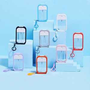 Flacons vides pour désinfectant pour les mains 50 ml en plastique format <span class=keywords><strong>poche</strong></span>, vaporisateur plat pour parfum, format carte de crédit avec porte-<span class=keywords><strong>clés</strong></span> - Product Image 1