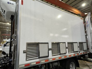 Camion de transport de volailles Qingling Isuzu KV100 de 4,<span class=keywords><strong>2</strong></span> m, <span class=keywords><strong>Euro</strong></span> 3 à <span class=keywords><strong>Euro</strong></span> 6 personnalisable - Product Image 3