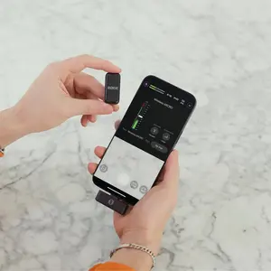 Pour microphone <span class=keywords><strong>RODE</strong></span> Ultra-compact pour les créateurs de smartphones Microphone sans fil GainAssist <span class=keywords><strong>USB</strong></span>-C/Lightning avec étui de charge - Product Image 6