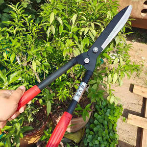Sécateur Tokunosuke 45-60 cm en acier à haute teneur en carbone, tête droite, noir, outil de jardinage pour la taille des arbres - Product Image 3