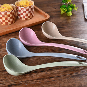 Cucharón de plástico de color nórdico con mango largo para cocinar y servir sopa, no daña las ollas - Product Image 2