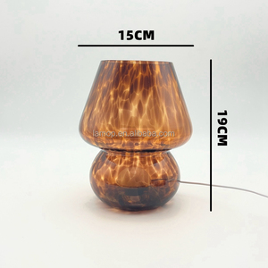 <span class=keywords><strong>Lampada</strong></span> da Tavolo USB a Forma di Zucca Romantica e Sognante, Luce Notturna LED per Camera da Letto, Studio, Casa degli Ospiti, <span class=keywords><strong>Lampada</strong></span> Decorativa d'Atmosfera - Product Image 6