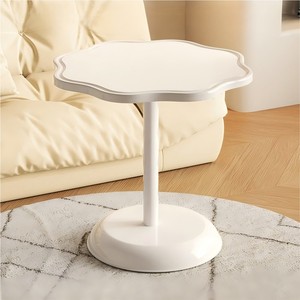 Mesa Auxiliar Redonda de Metal Moderna y Lujosa con Base de Pedestal, Decorada con Flores Amarillas, Pequeña, para Café, Té, Esquina del Sofá, para Sala de Estar - Product Image 2