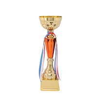 Trophée Personnalisé pour Employé Exceptionnel – Modèle Enfant – Jeu de Football et de Basketball – Cadeau Créatif de Récompense