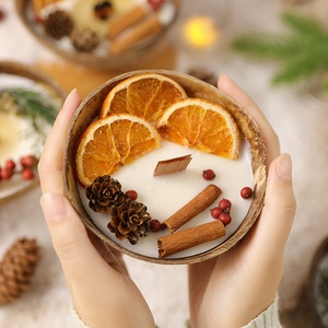 Hindistan Cevizi Kabuğu Kokulu Mumlar ve Kurutulmuş Çiçekler - El Yapımı Noel Ev Kokusu, Yatak Odası Ambiyansı ve Parti Dekorasyonu için - Product Image 2