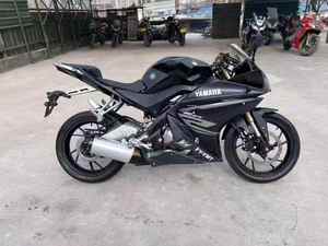 Motocyclettes de sport Yamaha 250cc à essence d'occasion pour adultes – Motos de course et Streetbikes pour adultes - Product Image 3