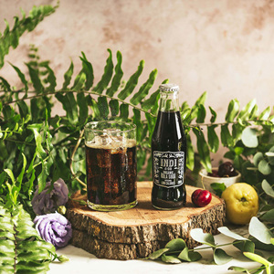 Refresco de Cola ORGÁNICA Hecho en España, Bebida Carbonatada, Venta al por Mayor, 200 ml - Product Image 1