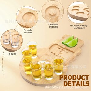 Plateau à tequila en bois en forme de bonhomme de neige, 6 verres, plateau de service en bois massif avec gravures exquises pour shots - Product Image 1