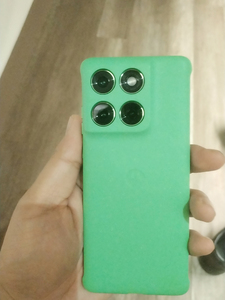 Edge <span class=keywords><strong>60</strong></span> Smartphone 5G con Display OLED da 6,67 Pollici 120Hz, Processore Mediatek Dimensity 7300, Batteria da 5200mAh, Ricarica 68W, Fotocamera da 50MP - Product Image 6