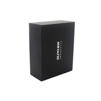 Boîte cadeau élégante en carton noir avec couvercle et base, finition mate, pelliculée, à gratter, avec logo personnalisé et estampage spécial