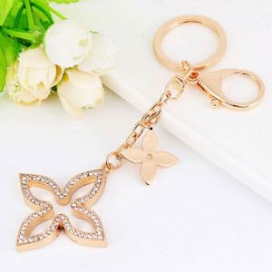 Llavero de Trébol con Cristales Brillantes y Pedrería, Hermoso Llavero de Metal con Trébol, Colgante de Moda para Bolsos de Mujer - Product Image 6